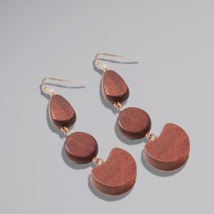 Wooden dangling earrings